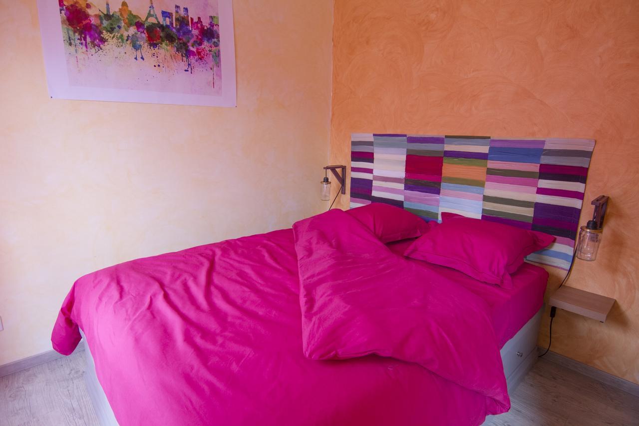 Chambres D'Hotes Les Coutas Mailly-la-Ville Екстер'єр фото