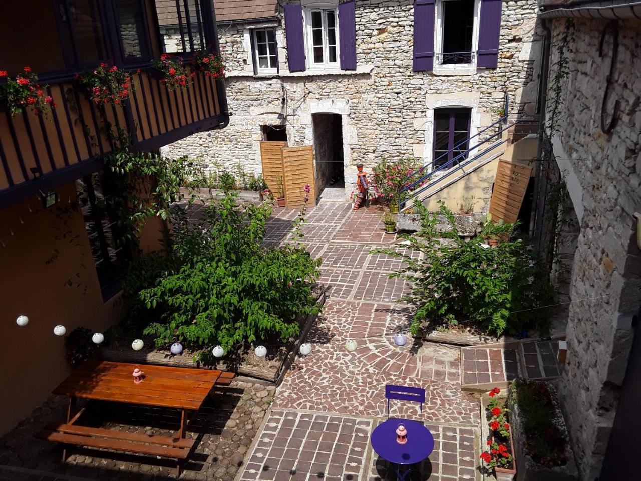 Chambres D'Hotes Les Coutas Mailly-la-Ville Екстер'єр фото
