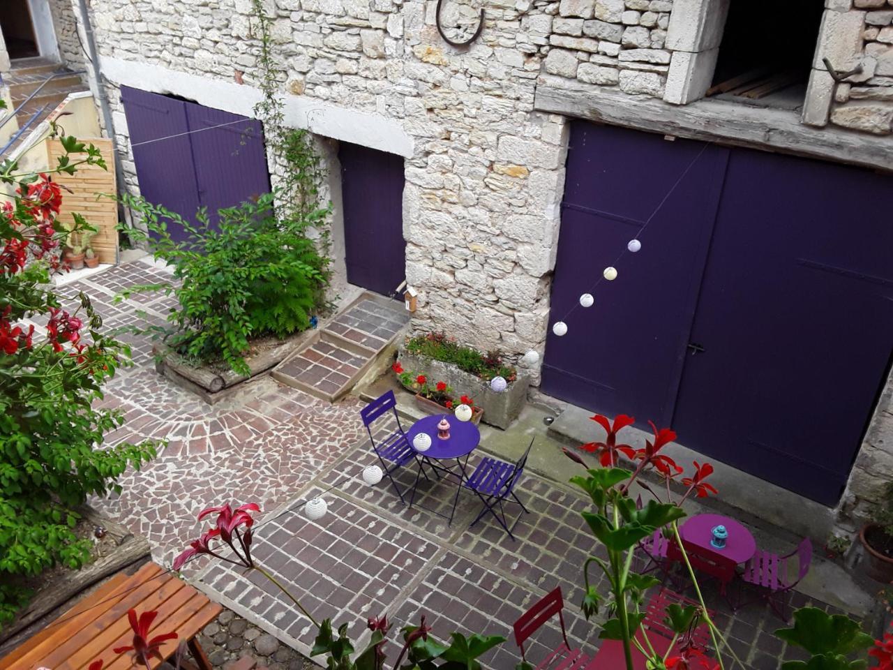 Chambres D'Hotes Les Coutas Mailly-la-Ville Екстер'єр фото